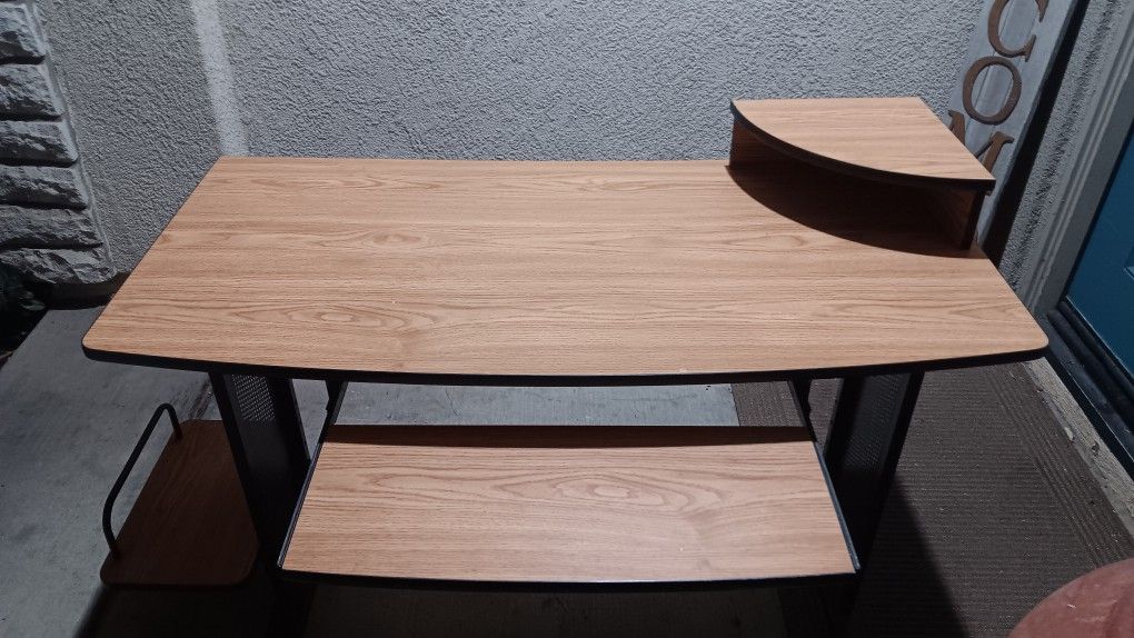 Computer Desk