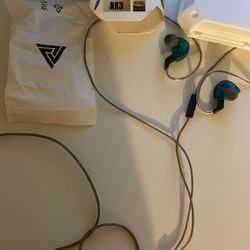 QK7 AK3 Gaming Earbuds