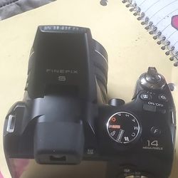 Fuji Film S4500 Camera 