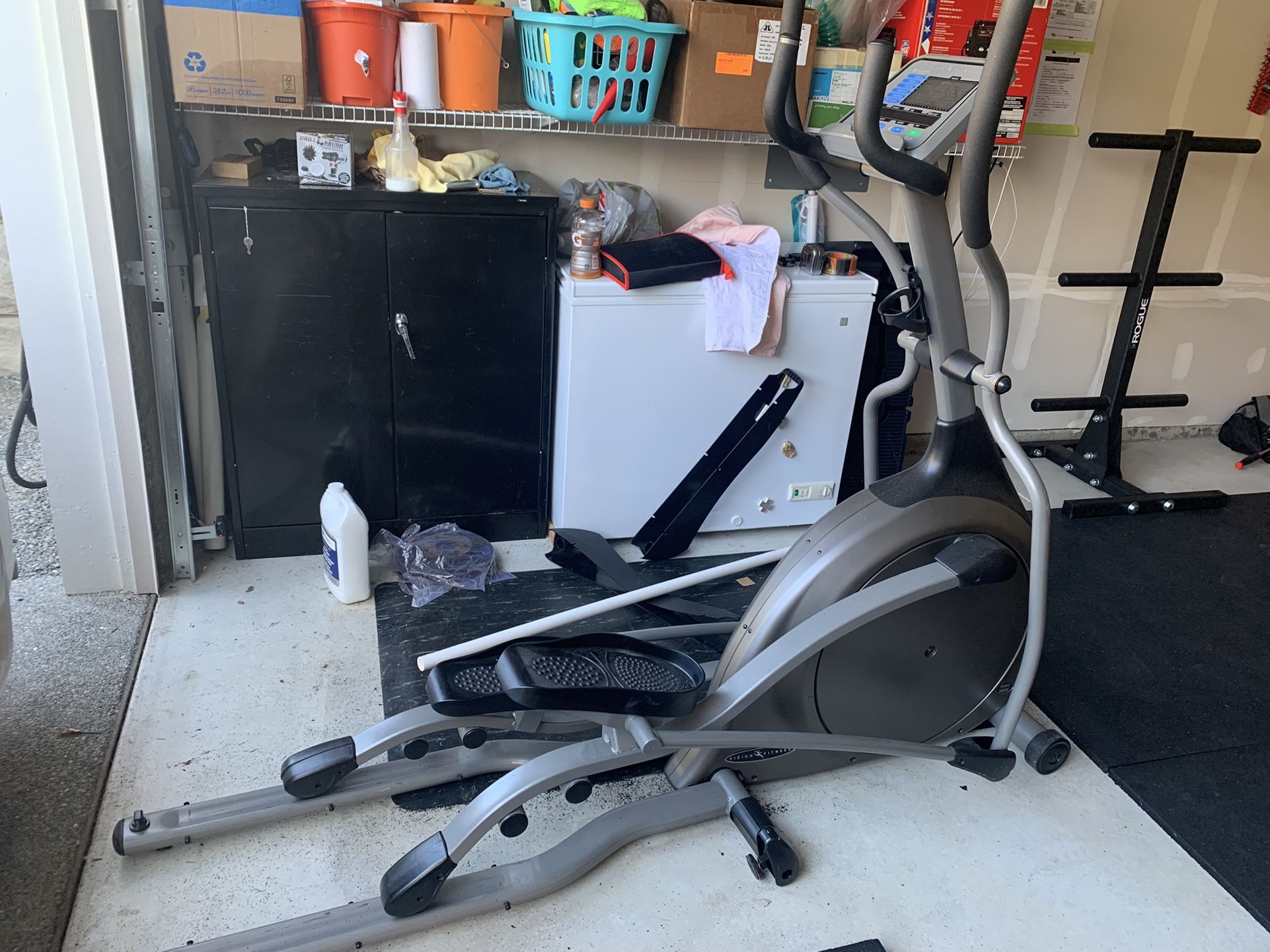 Vision Fitness X6200 HRT Elliptical