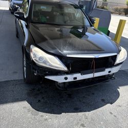 2013 Hyundai Genesis 4dr