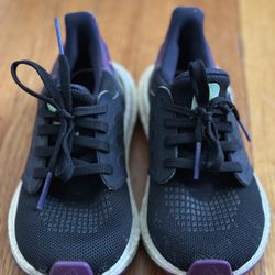 adidas Ultraboost Children's Size 12.5 Great Condition Green/Purple