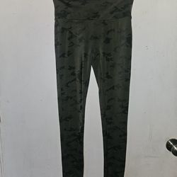 Womens Spanx leggings size M