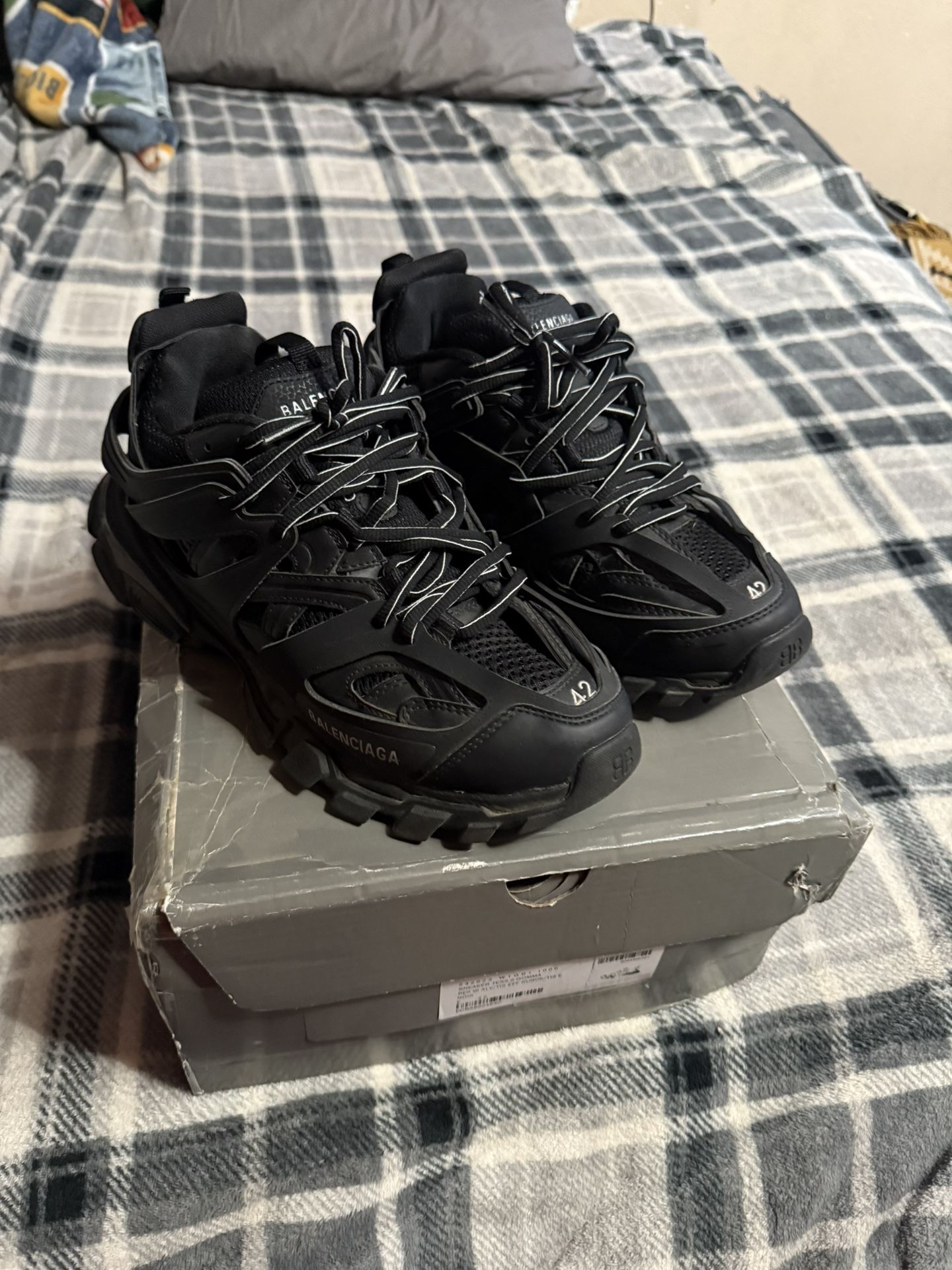 Balenciaga Tracks