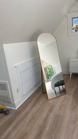 Freestanding Mirror- NEW !
