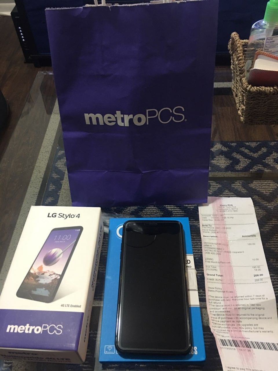LG Stylo 4 - MetroPCS Like New with Tempered Glass & Case!