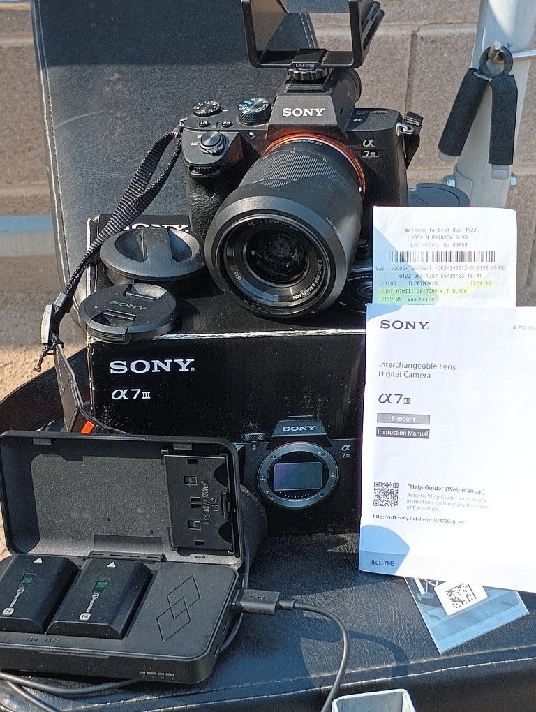 Sony Alpha A73 4K Video Camera w/ 70mm Zoom Lens