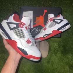 Jordan 4 Fire Red Sz 11