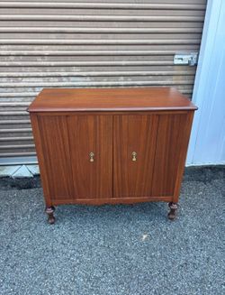 Wood 2-Door Cabinet Sideboard