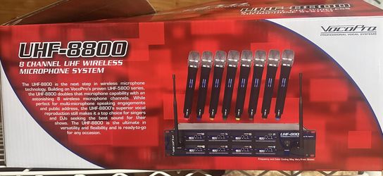 VHF-8800 9 Channel UHF Wireless Microphone System 
