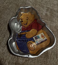 Pooh Wilton Cake Pan