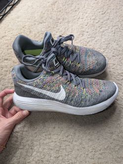 Men's Nike lunarepic flyknit shoes size 8