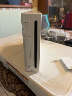 Nintendo Wii console + accessories + games
