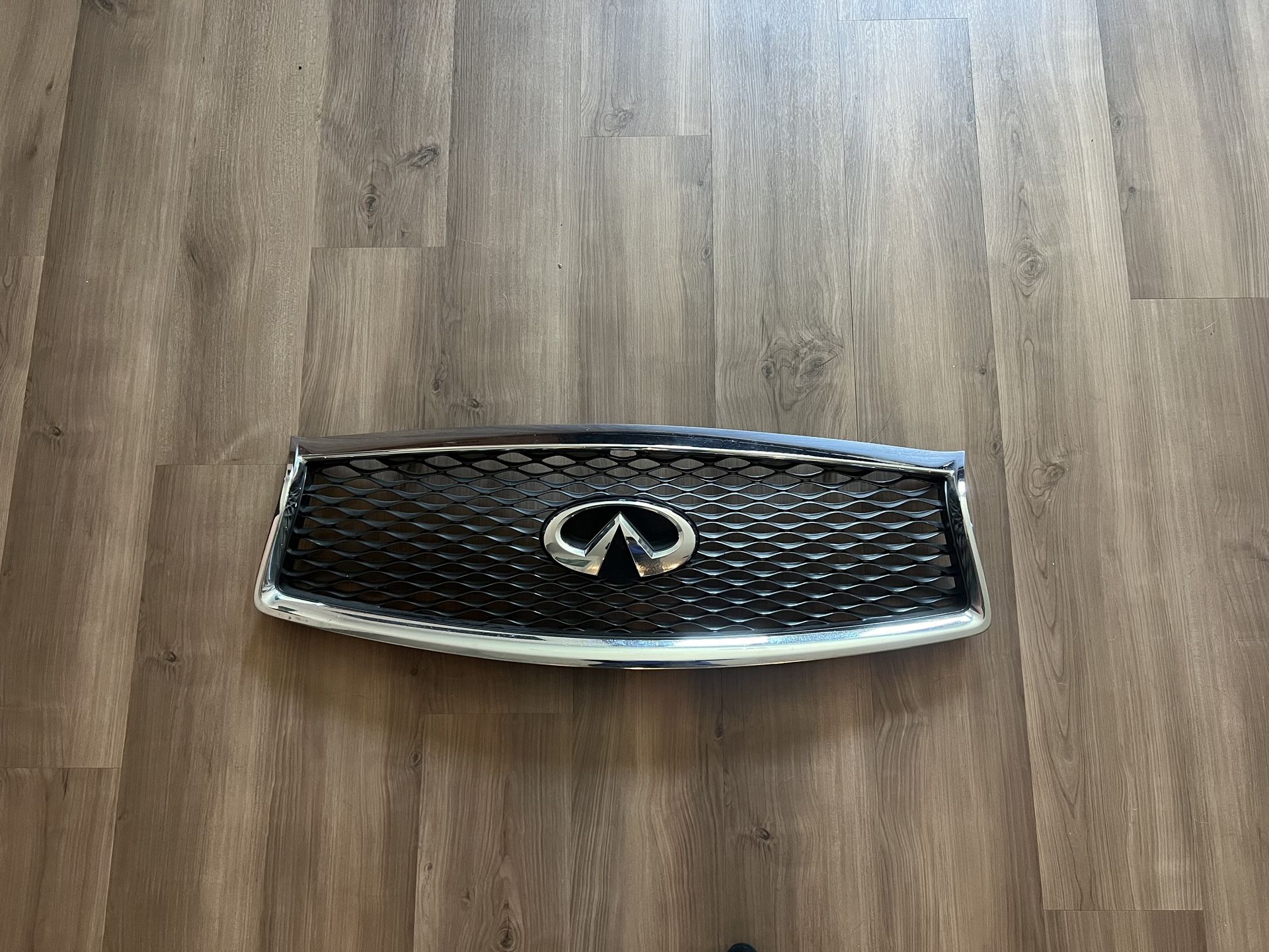 OEM Grill For A 2014-17 Infiniti Q50