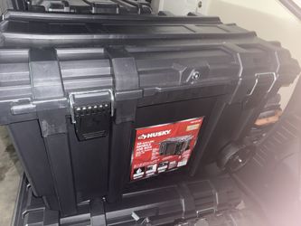 Husky 50 gallon toolbox