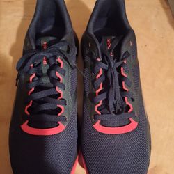 Reebok Sneaker,  Size  12.   Lux  Comfort Foot Bed By Insite