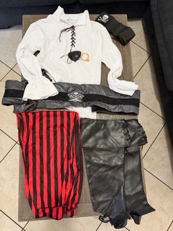 Spirit Halloween Pirate Costume – Adult XL