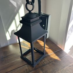 Vaxcel Cambridge Outdoor Wall Lights – Model T0473 (Dusk-to-Dawn, Oil Rubbed Bronze) 