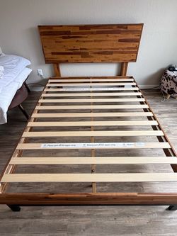 Solid Wood Queen Bed