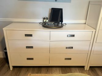 2 Dressers and Night Stand White
