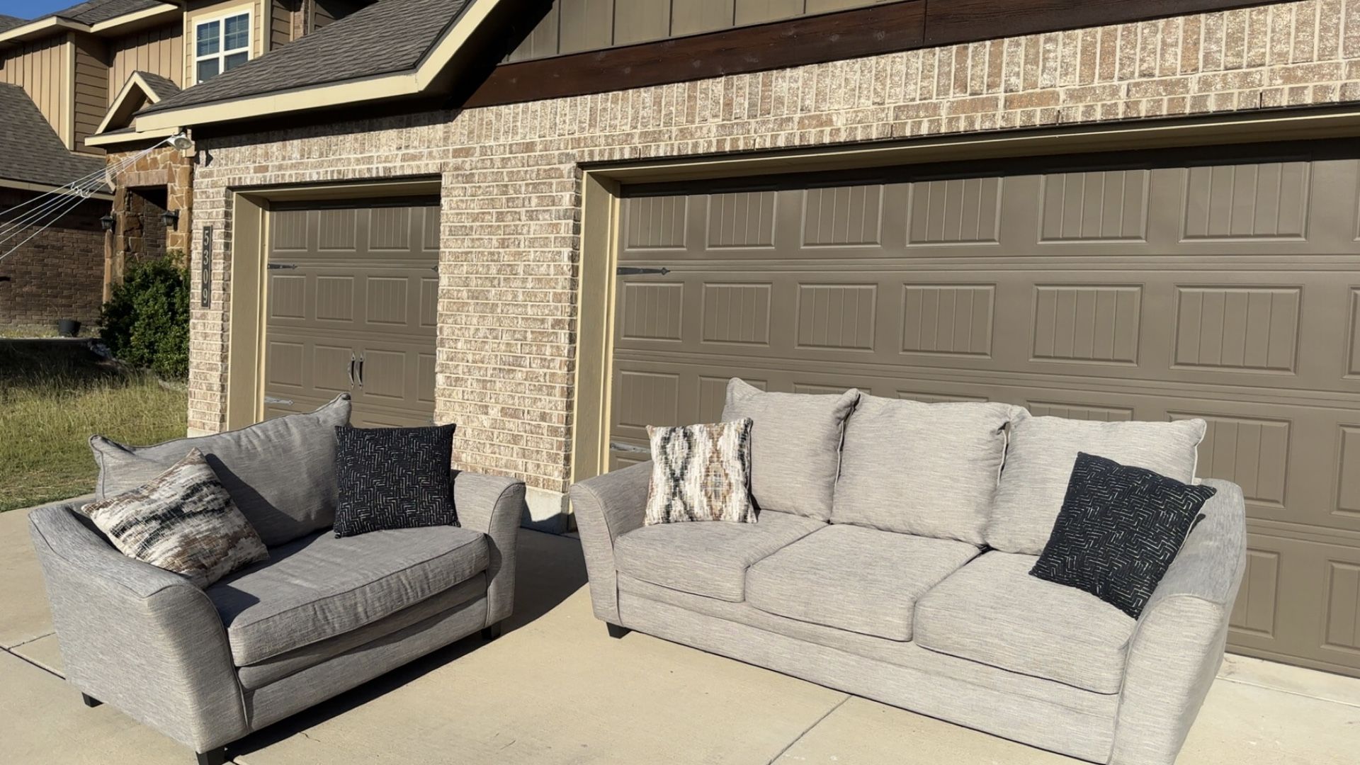 ✨ Clean 2-Piece Sofa & Loveseat Set - Neutral Fabric  ✨