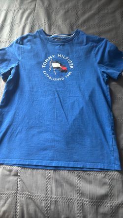 Tommy Shirt Size Xs In Adults But It’s Can Also Fit L And Xl In Kids