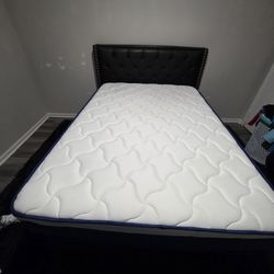 Full Size Bed With Mattress And Boxspring