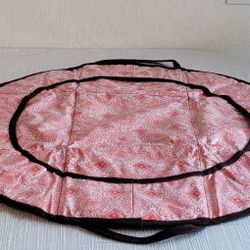 Patemm Round Baby Diaper Changing Pad 28". Inches. Easy To  Clean, Fold And Unfold. Very Clean.Used.