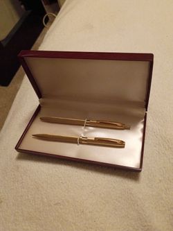 Vintage Gold-Tone Ballpoint Pen Set original Box