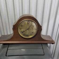 Clock Antique Cessions