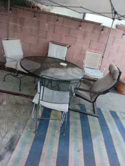Mesa de patio