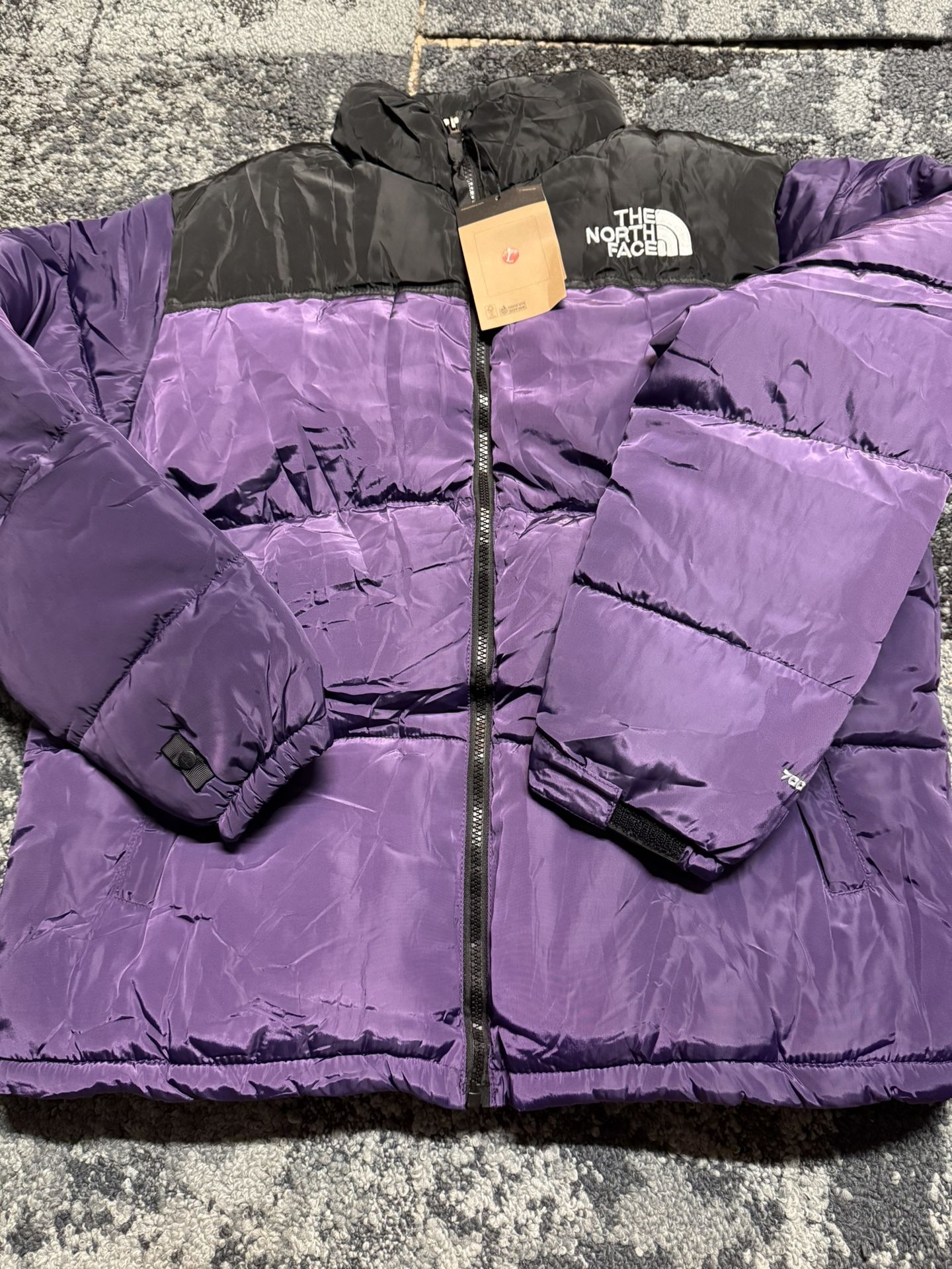 North Face 700 Puffer Size Large