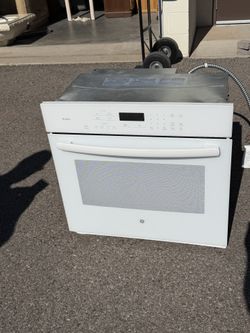 GE Profile 30” Built-In Electric Single Wall Oven – Model PT7050DF6WW 