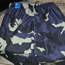 Adidas Camo Windbreaker Pants Size M (New)