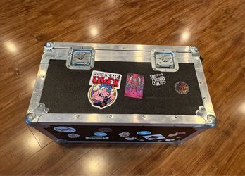 Guitar amp head-rolling case 1/2 price $200