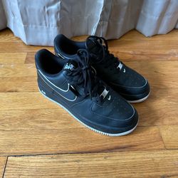 Nike Air Force 1 Black With White Outline