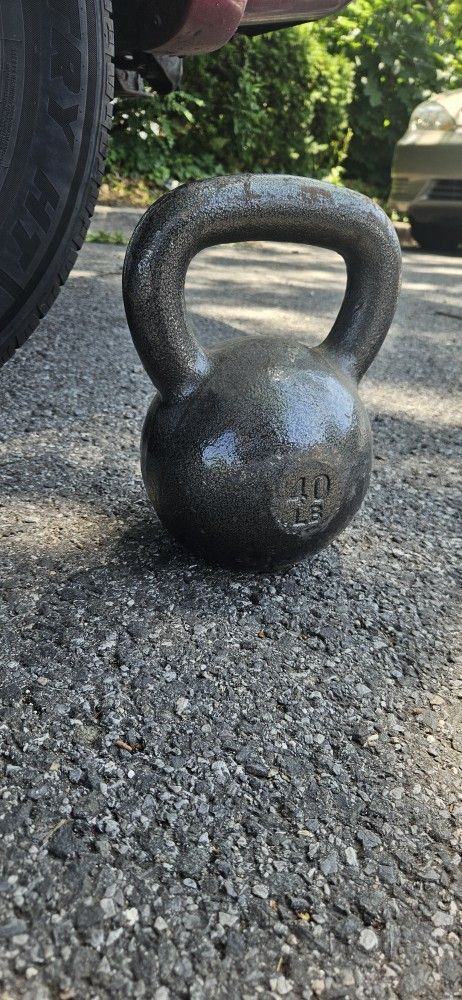 40 Lb Kettlebell
