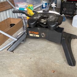 Curt Q16 5th Wheel Hitch