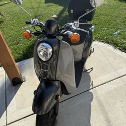 2009 Honda Metropolitan Scooter