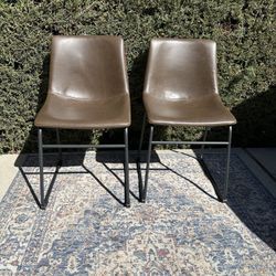 2 Chairs Like New 