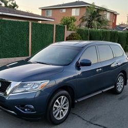 2015 Nissan Pathfinder Super Clean Inside And Out