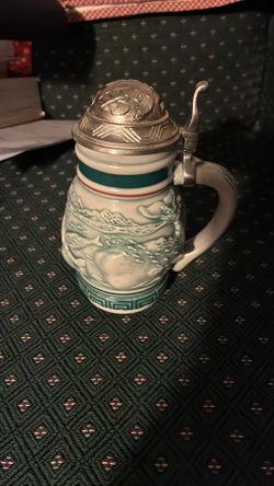 1992 Avon “sperm Whale” Endangered Species 5.5 “ Inches Mini Stein