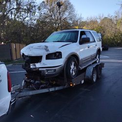 2004 Ford Expedition (For Parts)