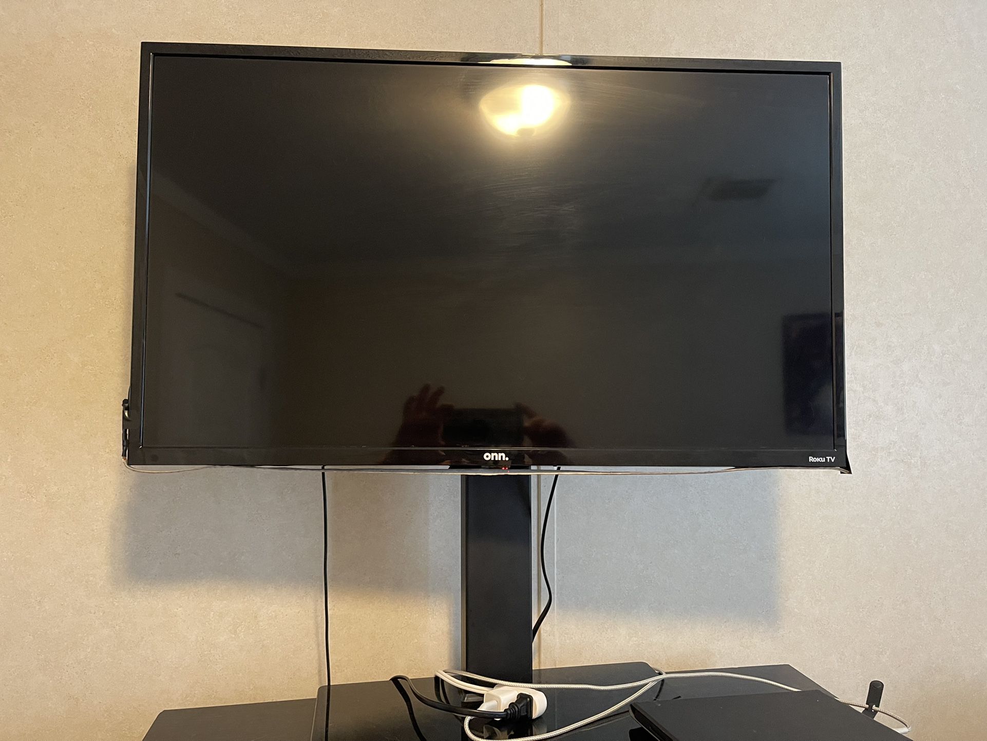 32 Inch Roku Tv With Mound