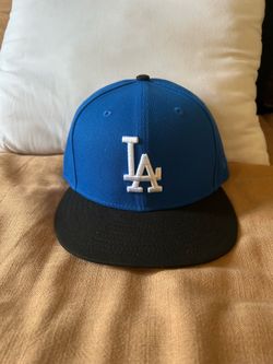 Fitted hat