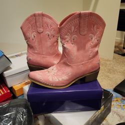 Size 11 Women's Boots
