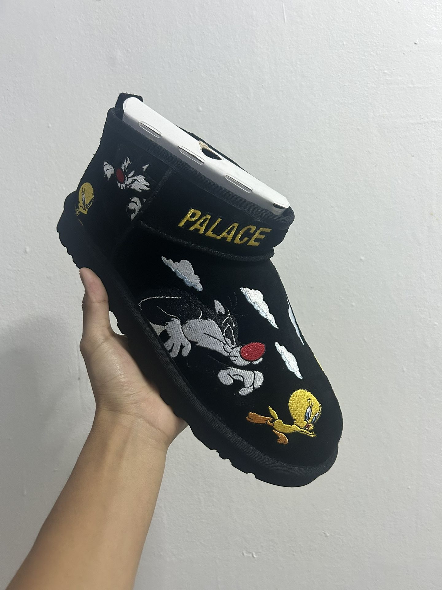 UGG Classic Ultra Mini Boot - Palace x Looney Tunes