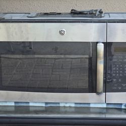 GE Above Stove Microwave 