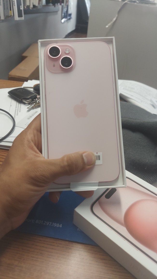 iPhone 15 Plus Unlocked Pay Low Down No Crdt Needed