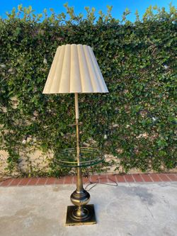 Vintage Hollywood Regency Stiffel Style Floor Glass Table Lamp w scalloped shade